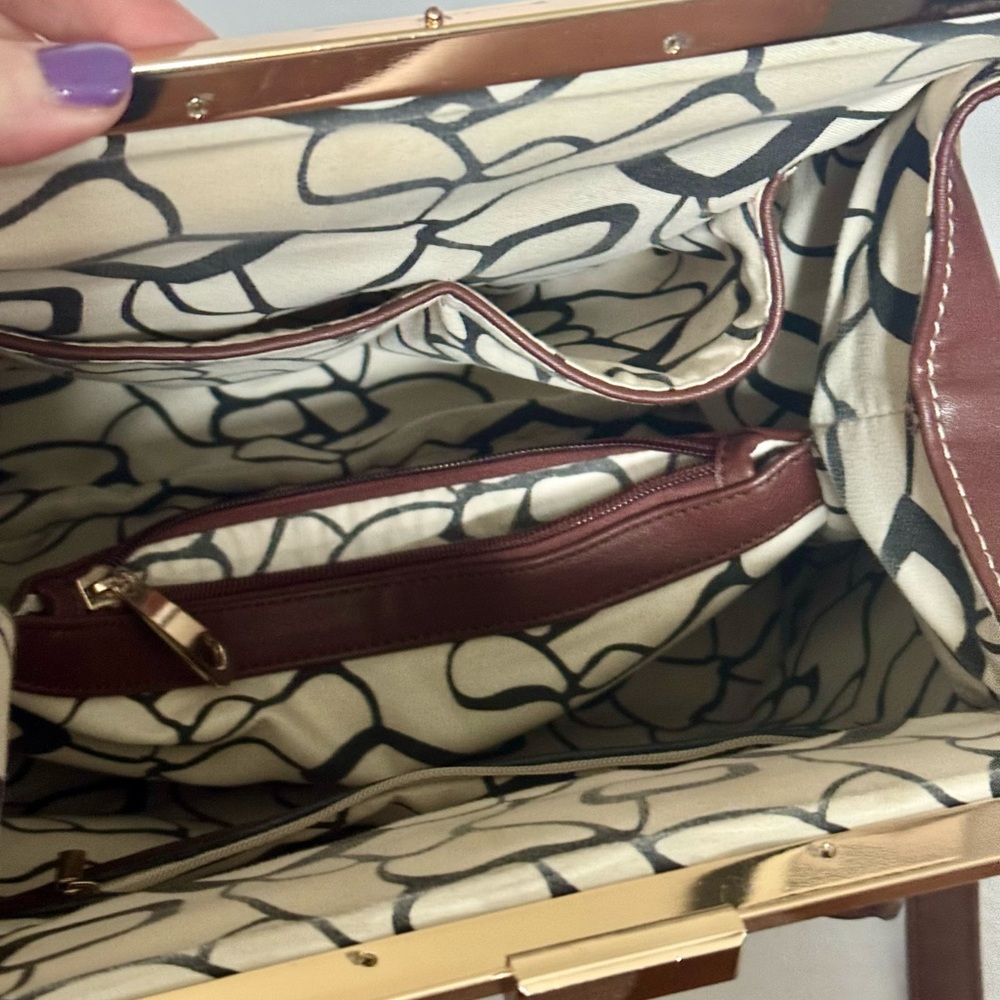 Elegant Gold and Rich Brown doctors bag style handbag - Picture 4 of 4